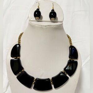 Unique chunky choker Necklace